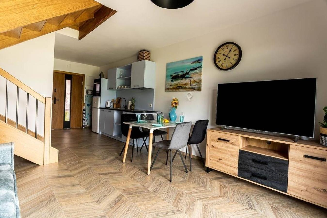Domki Apartamentowe Adek 2 Władysławowo Exterior foto